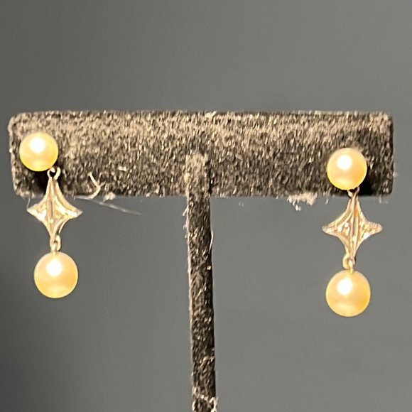 14 K gold diamond and cultured pearl earrings